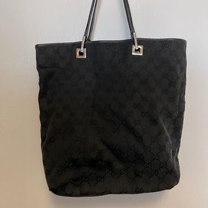 Gucci bag (pls see all pics)